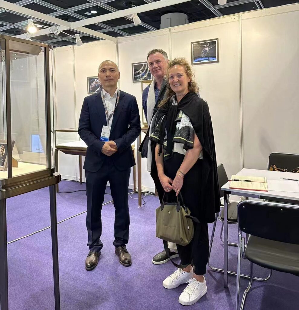 gd meicheng,global retail display manufacturer,custom display showcases,professional shopfitting company,retail fixture production,commercial display fabrication,global project experience,custom store solutions,retail manufacturing experts,international retail projects,display showcase specialists,shopfitting supplier worldwide,Retail Display Showcases Supplier,Shopfitting,manufacturing partner for the retail,Global Shopfitting & Retail Display Showcases Manufacturer,about